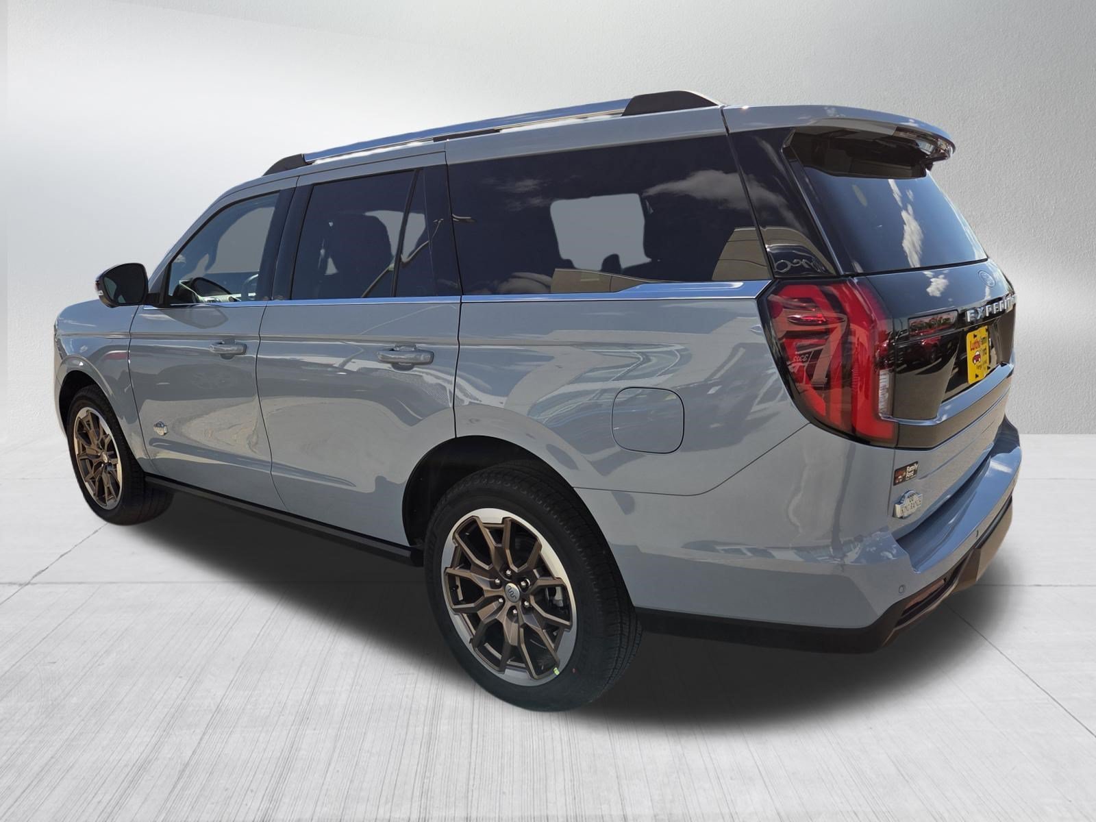 New 2027 Glacier Gray Metallic Tri-Coat Ford King Ranch image 3