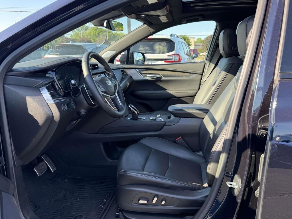 Used 2022 Blue Cadillac Sport image 18