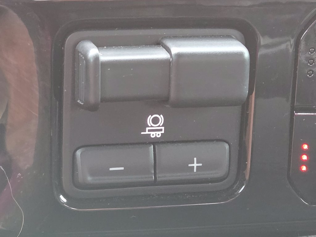 Used 2022 Blue Chevrolet LT image 33