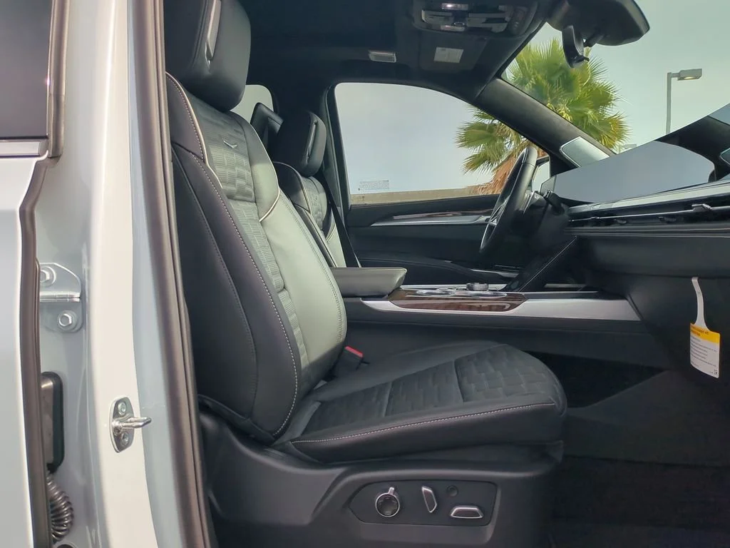 2026 Cadillac Escalade ESV Platinum Luxury - Photo 36
