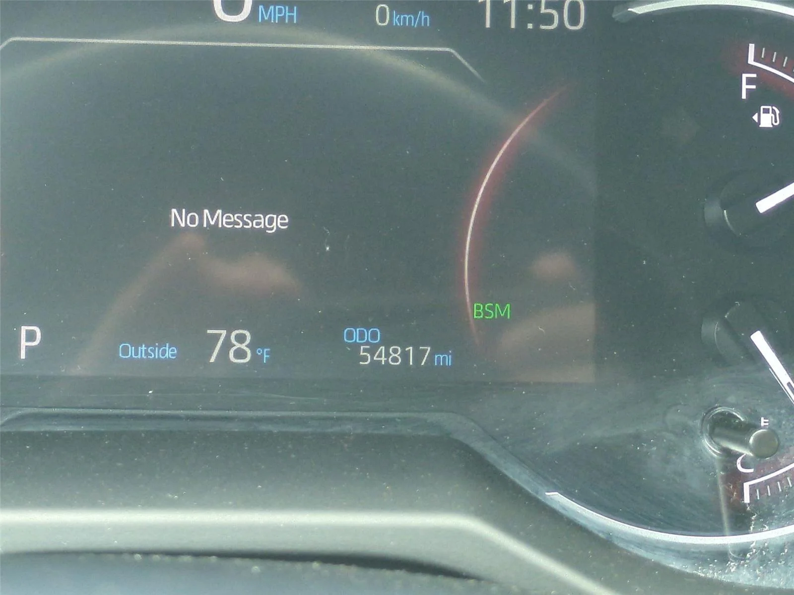 2024 Toyota RAV4 XLE - Photo 35