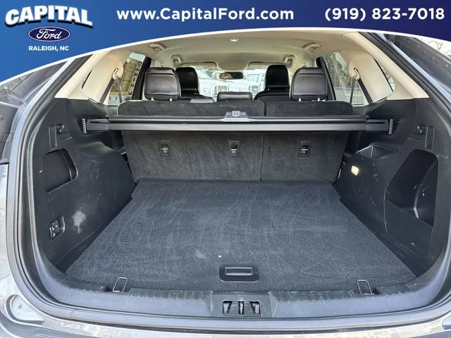 Used 2023 Gray Ford SEL image 16