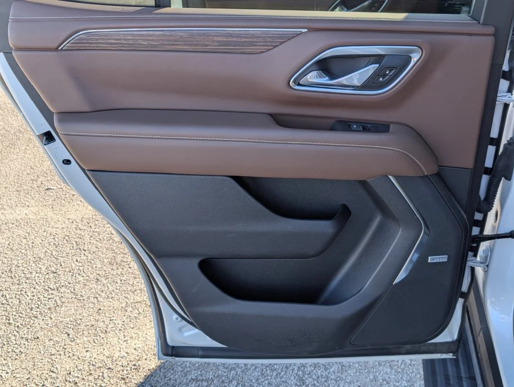 Used 2021 Beige Chevrolet High Country image 34