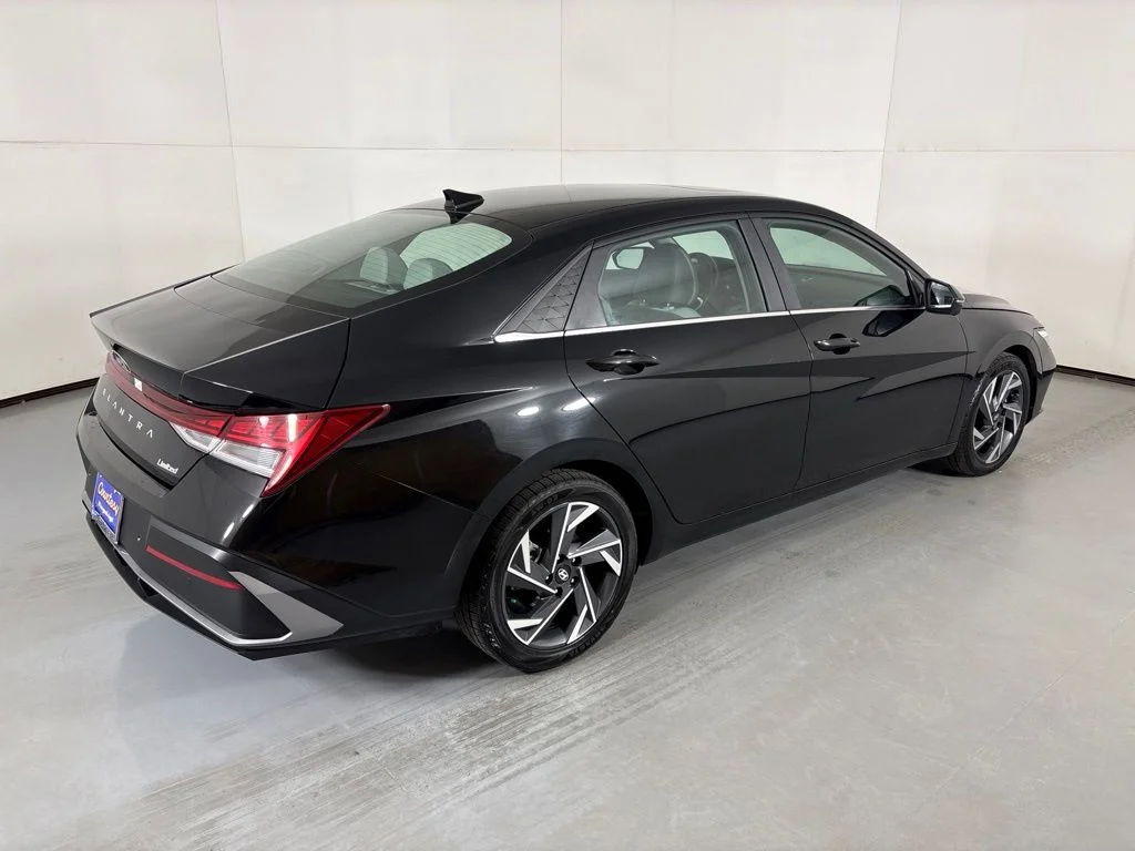 Used 2024 Black Hyundai Limited image 8