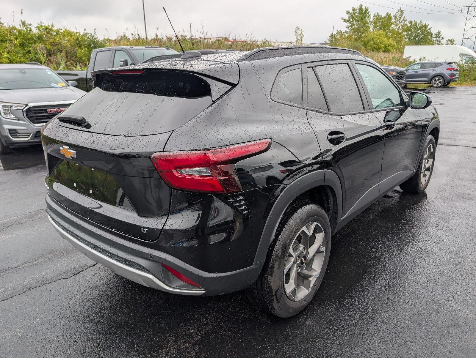 Used 2025 Mosaic Black Metallic Chevrolet LT image 7