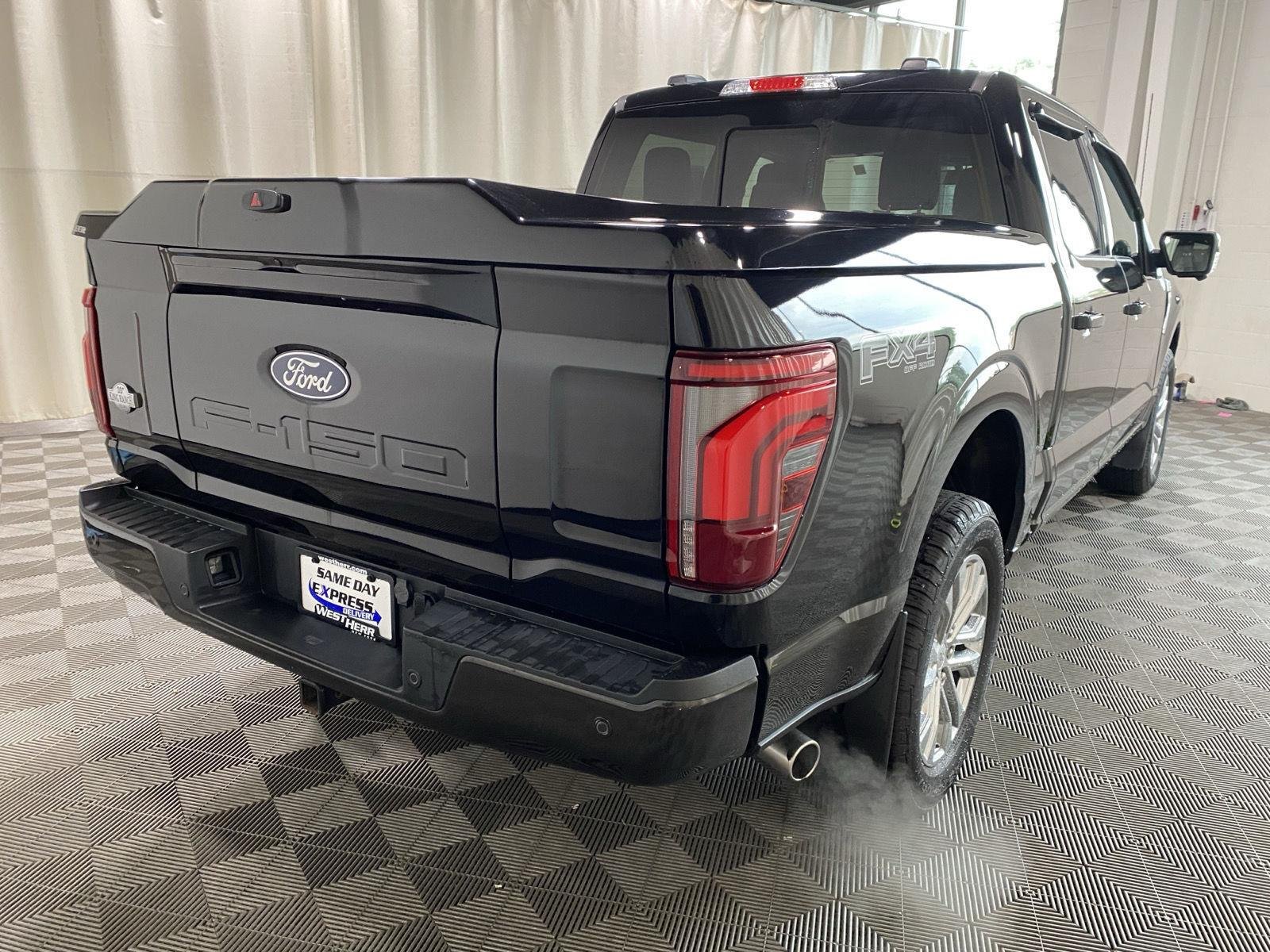 Used 2024 Black Metallic Ford King Ranch image 15