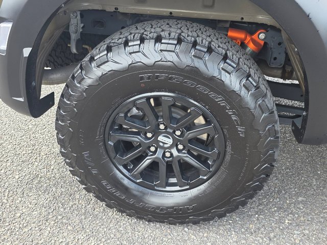 Used 2025 Green Ford Raptor image 29