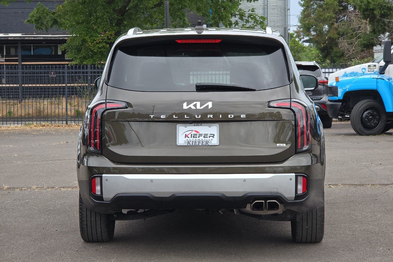 Used 2024 Green Kia EX image 5