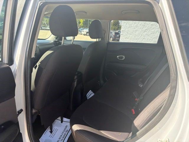 Used 2016 Bright Silver Kia Base image 13