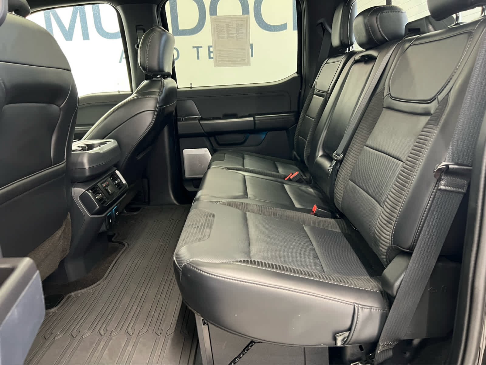 2023 Ford F-150 Raptor - Photo 26