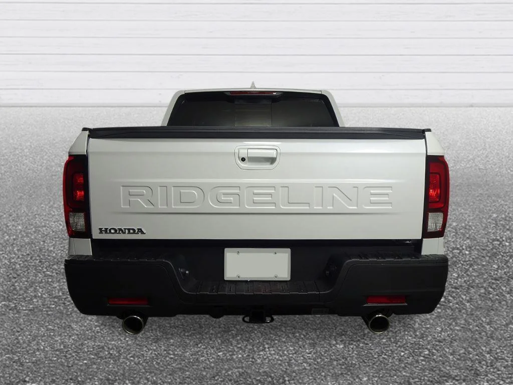 New 2026 Platinum White Pearl Honda RTL image 4
