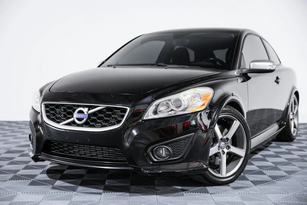 Used 2011 Black Volvo T5 R-Design image 12