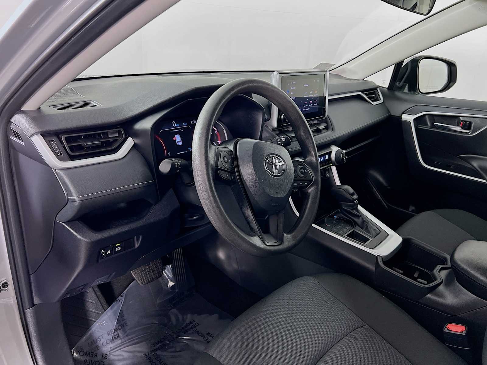 Used 2024 Silver Sky Metallic Toyota XLE image 9