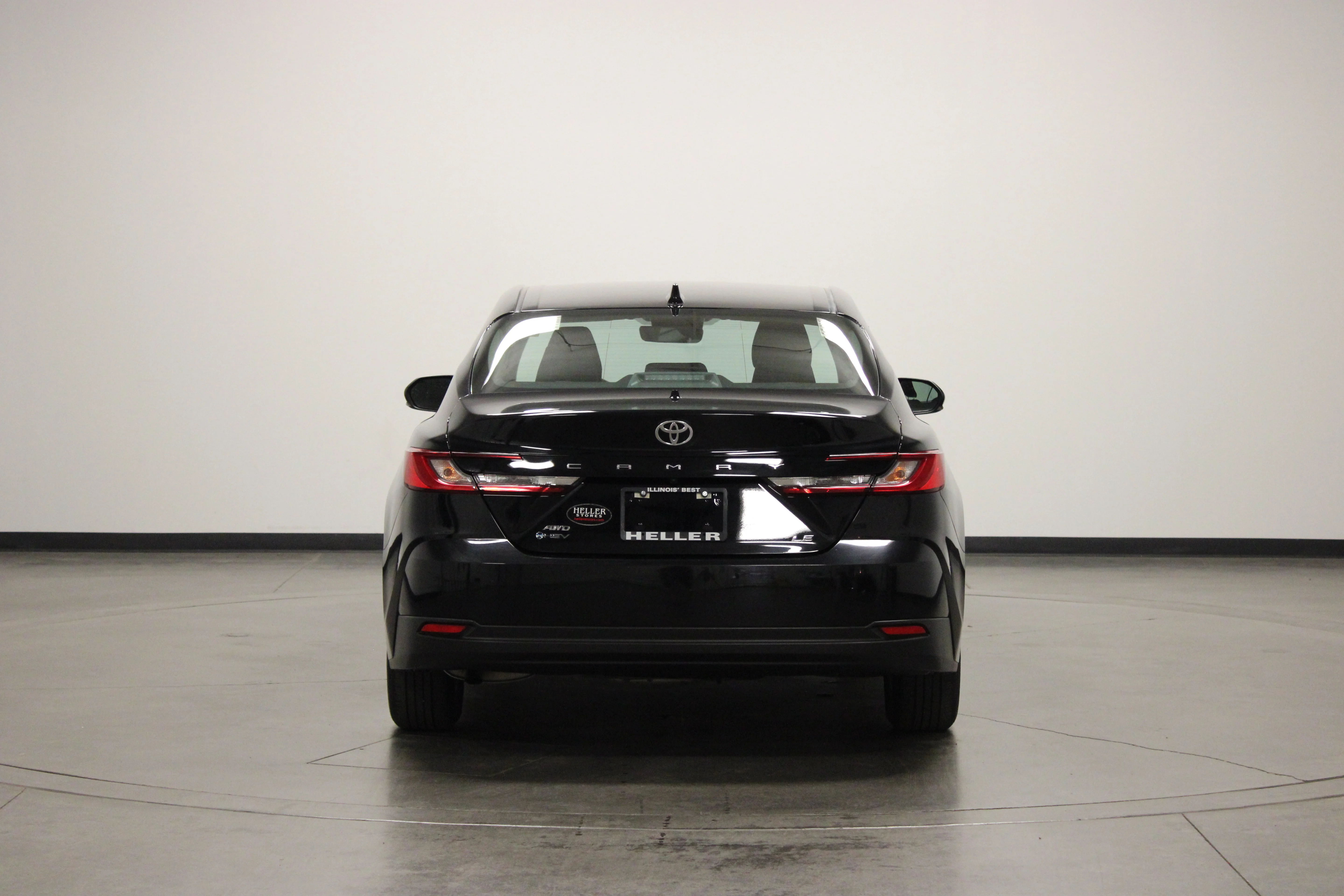 Used 2025 Midnight Black Metallic Toyota LE image 7