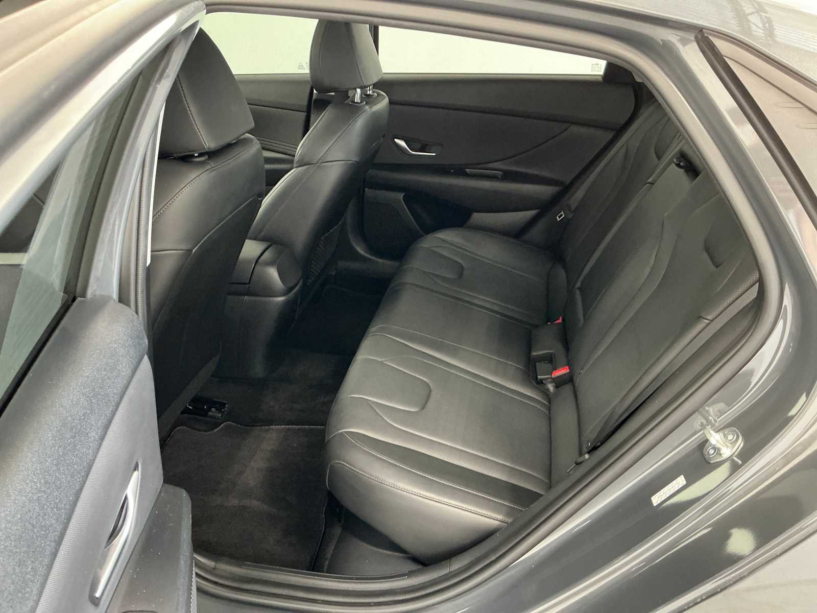 Used 2023 Ecotronic Gray Hyundai Limited image 22