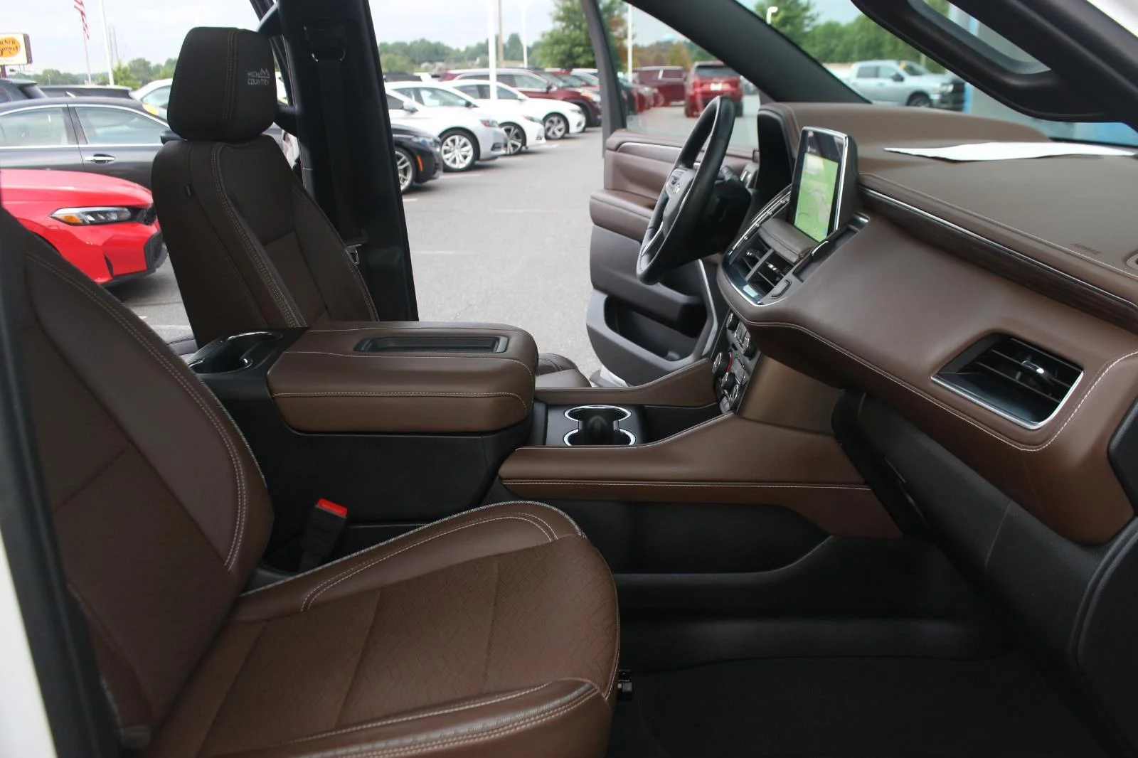 Used 2024 Iridescent Pearl Tricoat Chevrolet High Country image 40