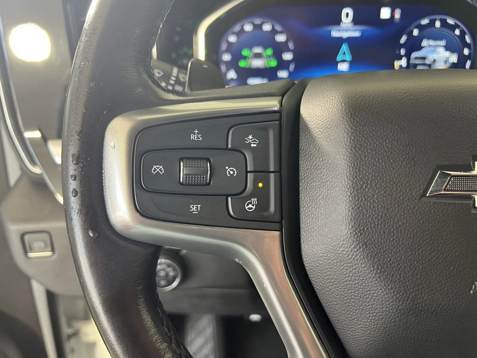Used 2022 SUMMIT WHITE Chevrolet LT Trail Boss image 10