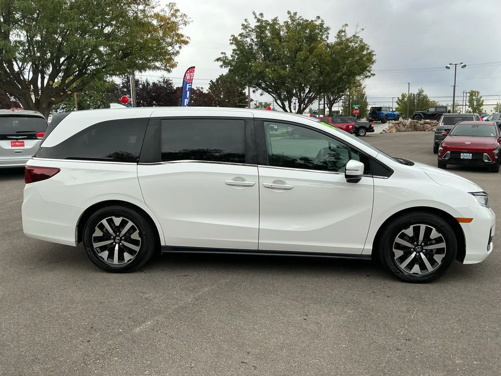 Used 2025 SOLAR SILVER METALLIC Honda EX-L image 2