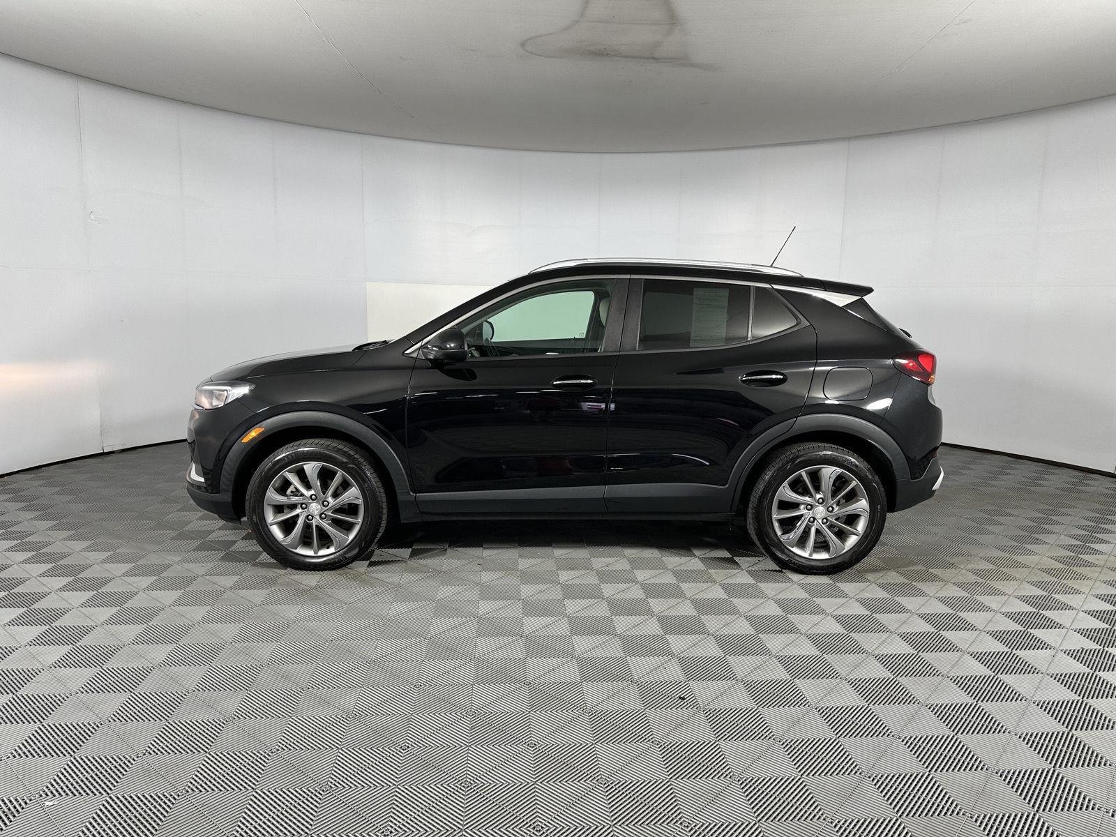 Used 2020 Ebony Twilight Metallic Buick Select image 6