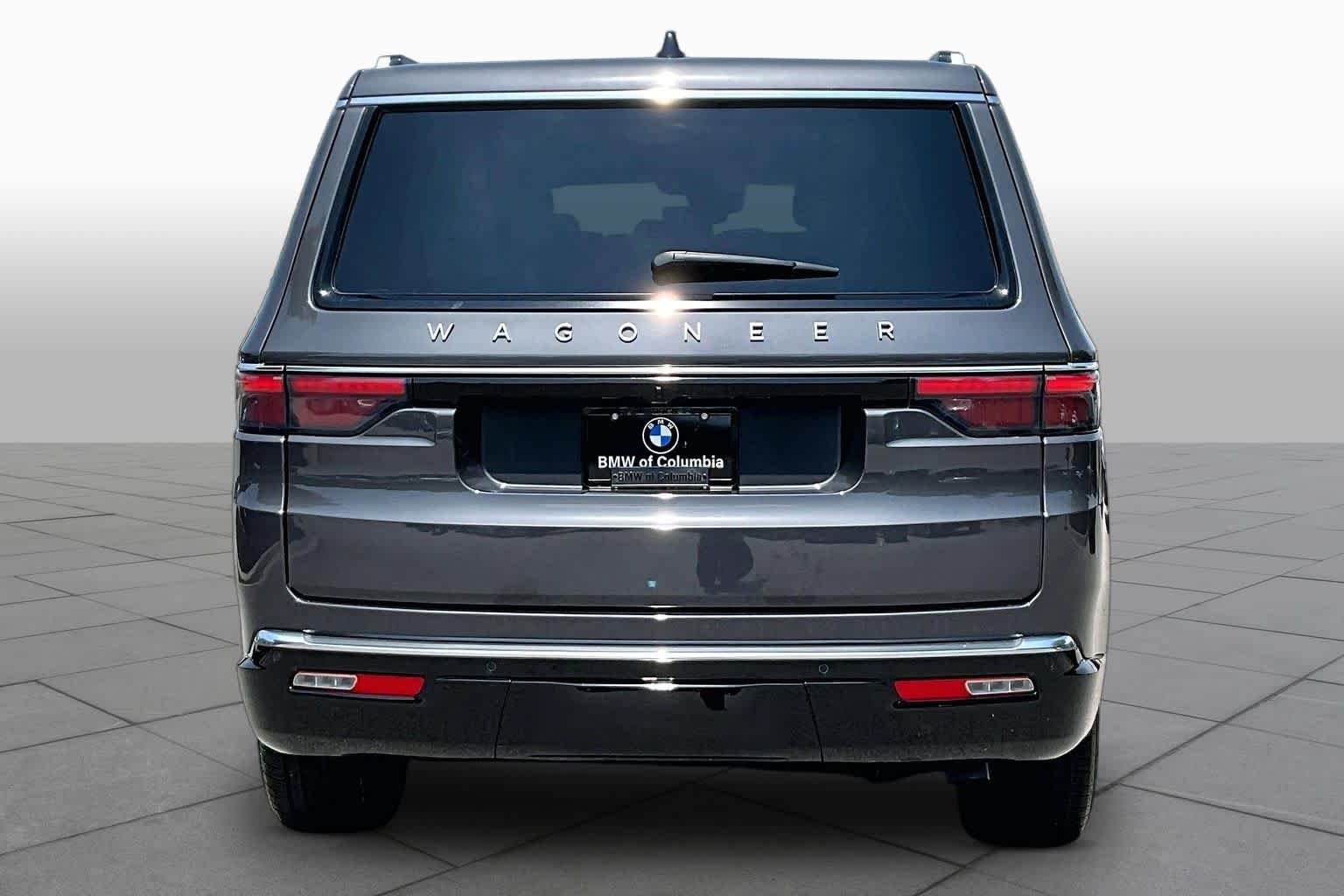 Used 2025 Baltic Gray Metallic Clearcoat Jeep  image 5