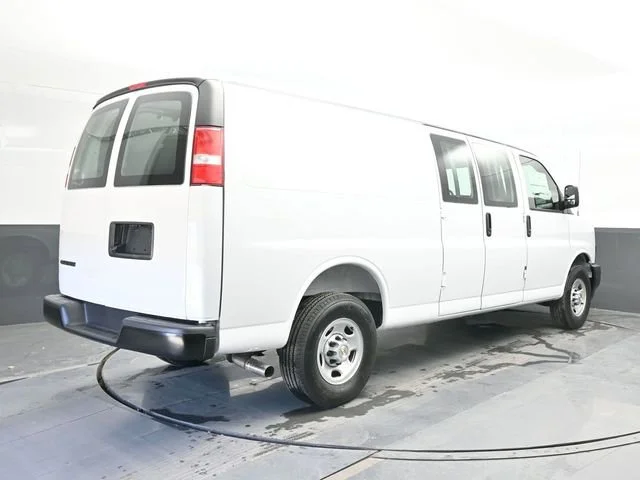 2026 Chevrolet Express Cargo Work Van - Photo 9