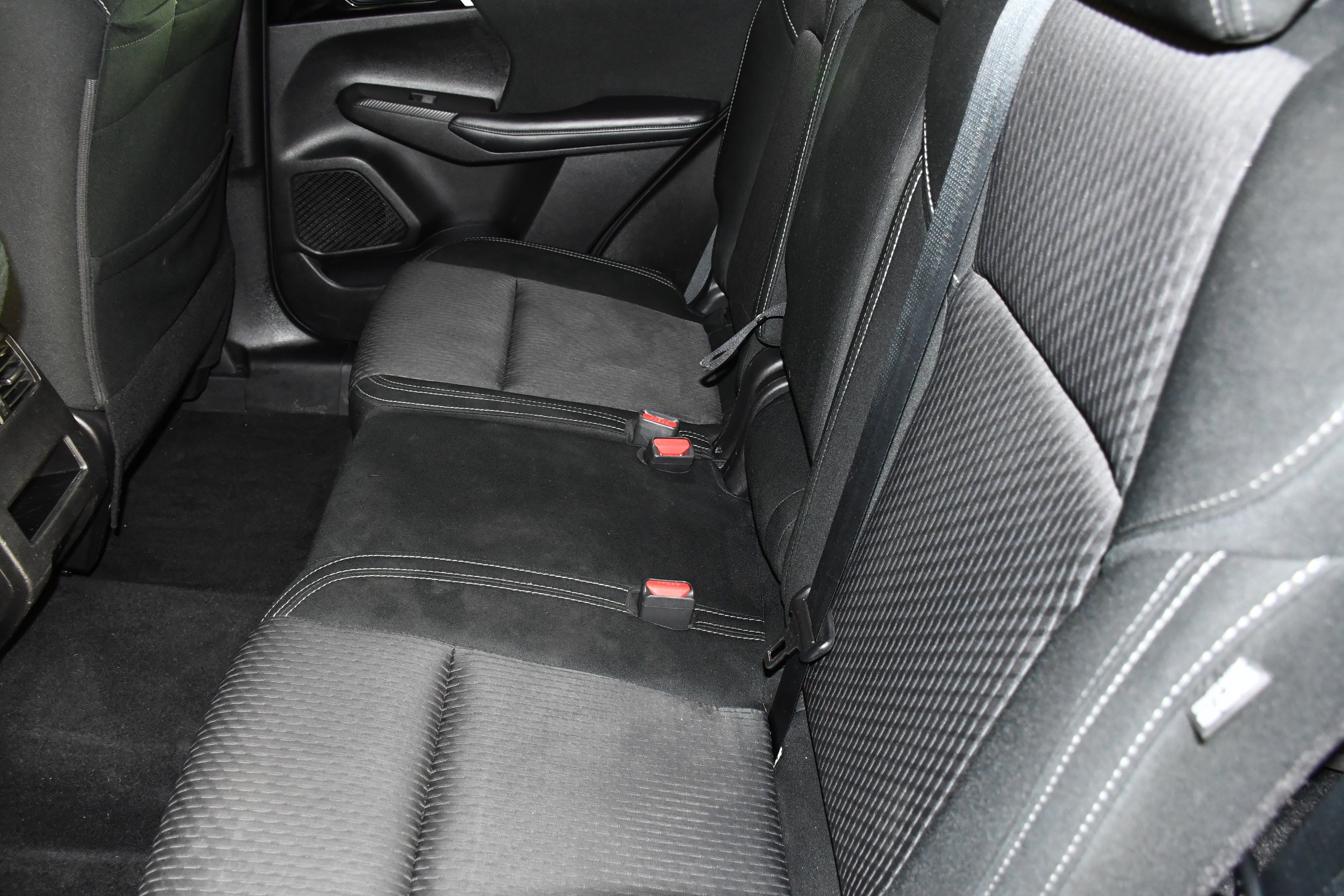 2023 Mitsubishi Outlander ES - Photo 46