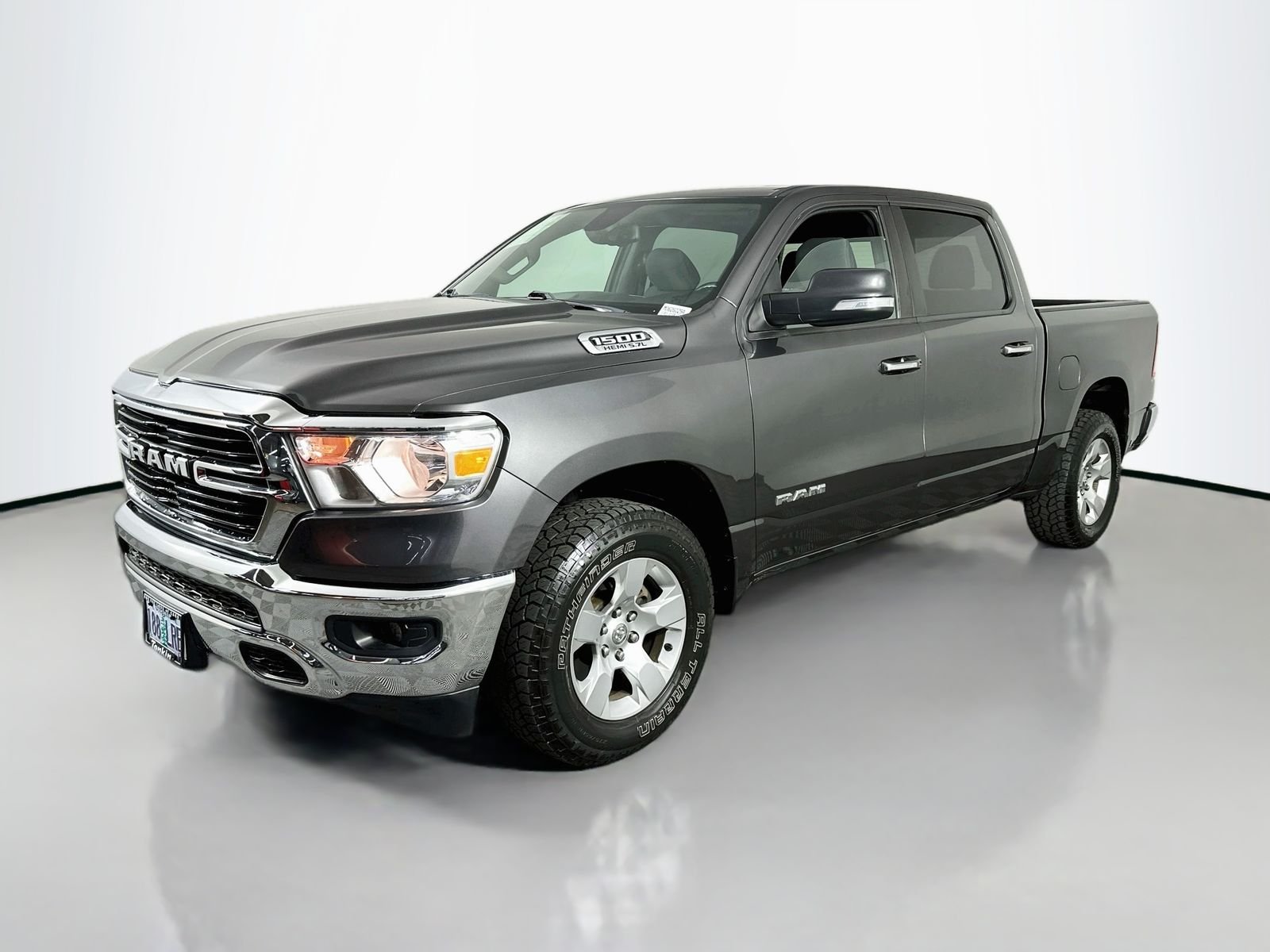 Used 2019 Granite Crystal Metallic Clearcoat Ram Big Horn/Lone Star image 3