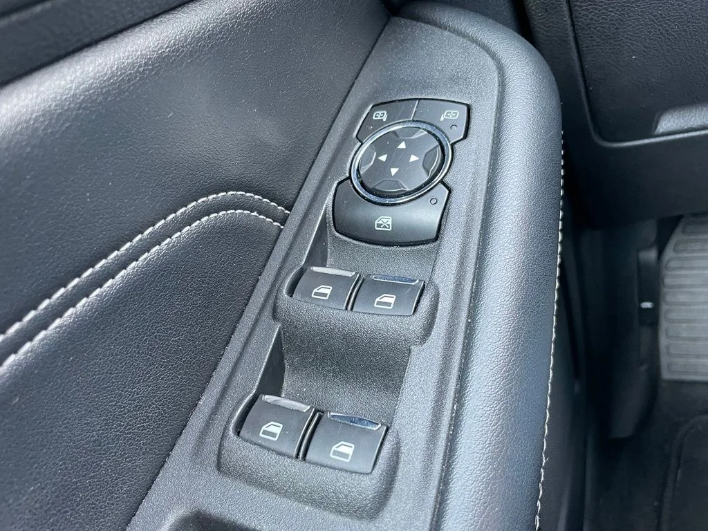 Used 2021 Black Metallic Ford Titanium image 24