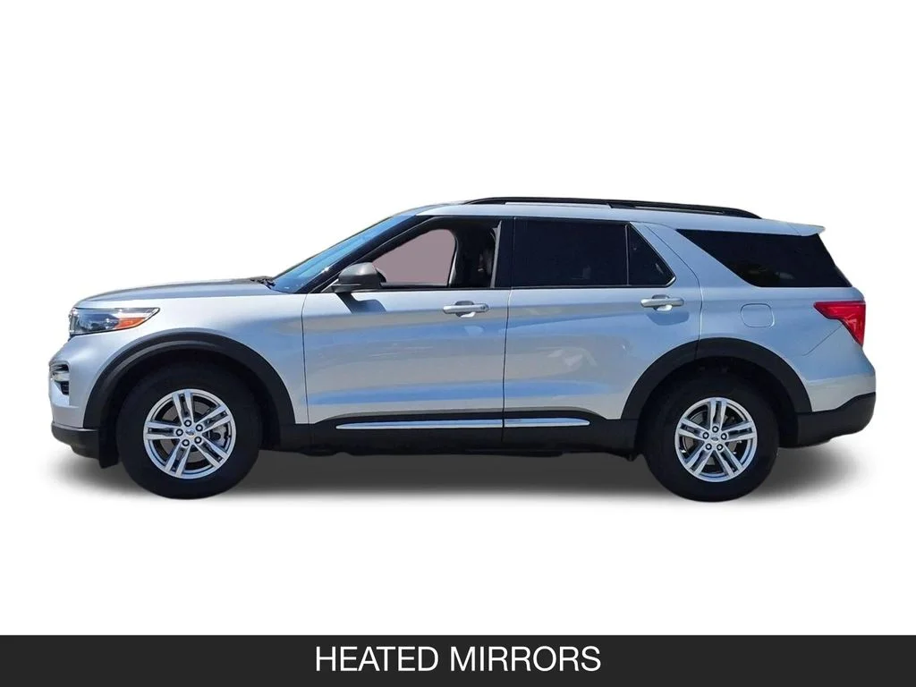 Used 2023 Silver Ford XLT image 5