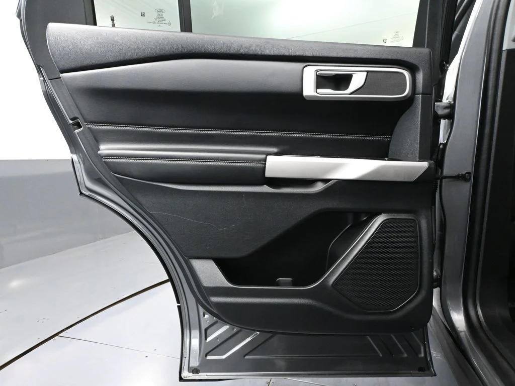 2023 Ford Explorer XLT - Photo 34