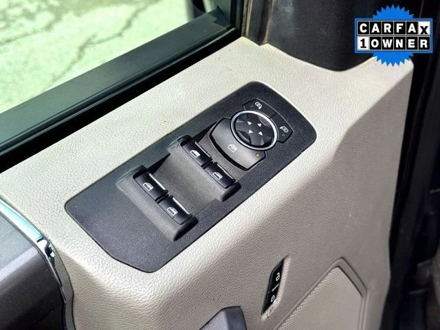 Used 2020 Black Ford XLT image 14