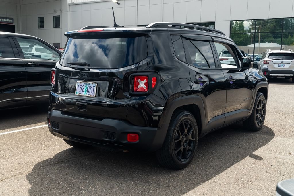Used 2019 Black Clearcoat Jeep Latitude image 6