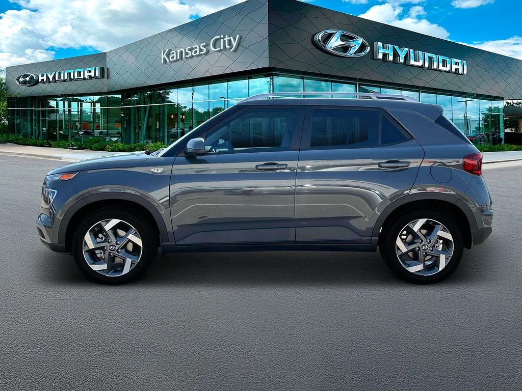 Used 2025 Ecotronic Gray Hyundai SEL image 3