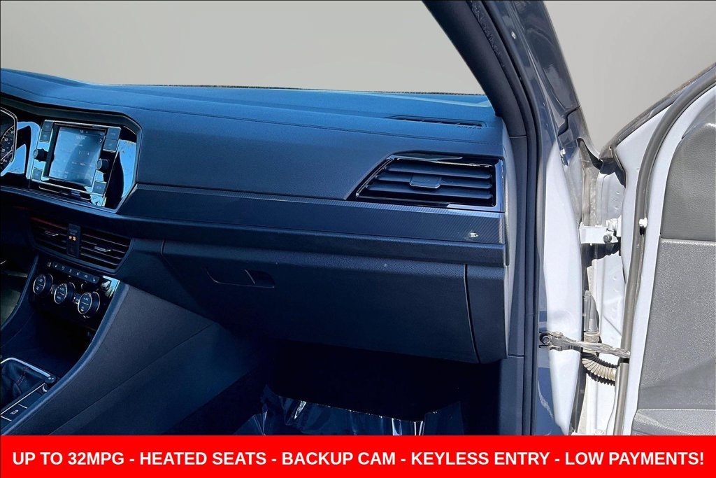 Used 2019  Volkswagen 2.0T S image 31