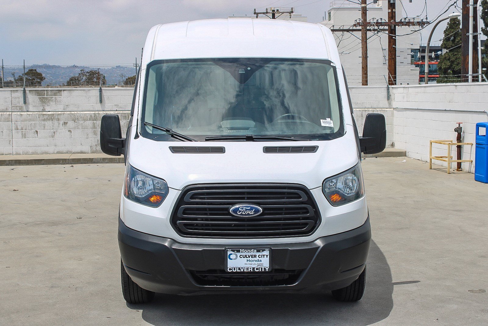 Used 2019 Oxford White Ford Base image 2