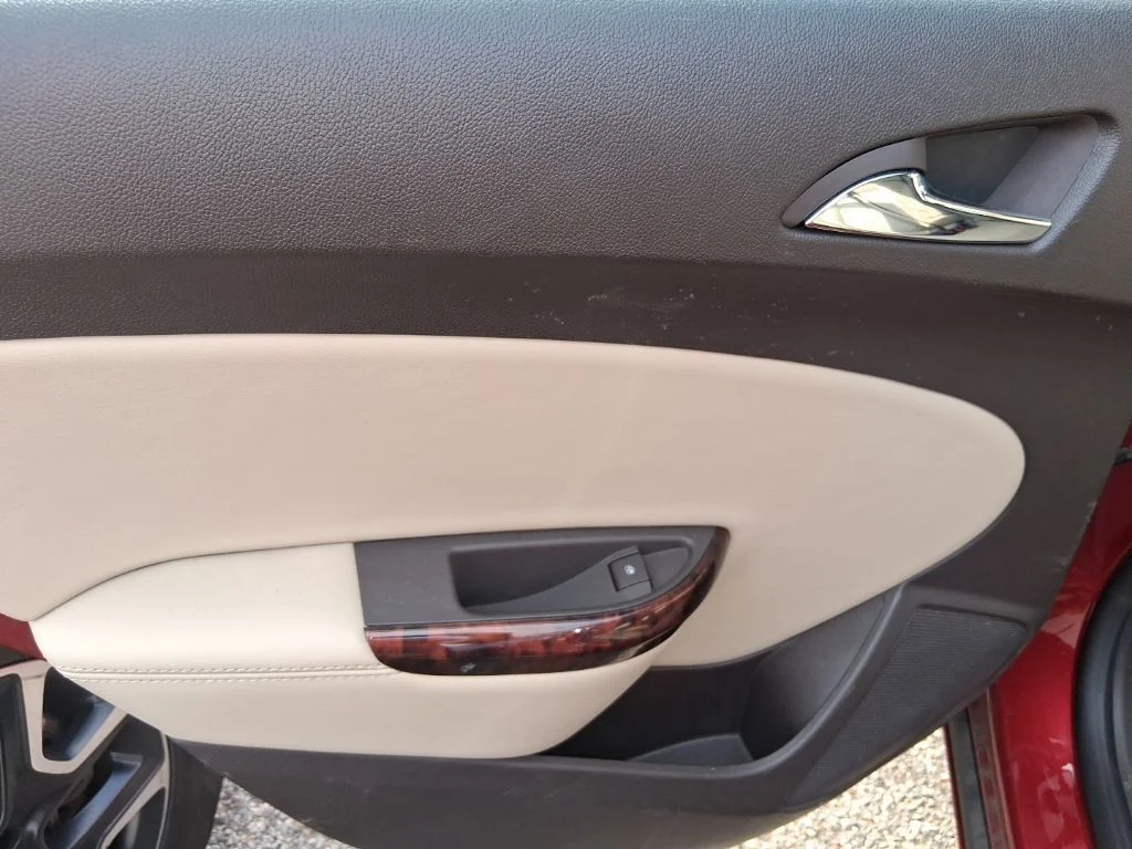 Used 2014 Red Buick Convenience Group image 16