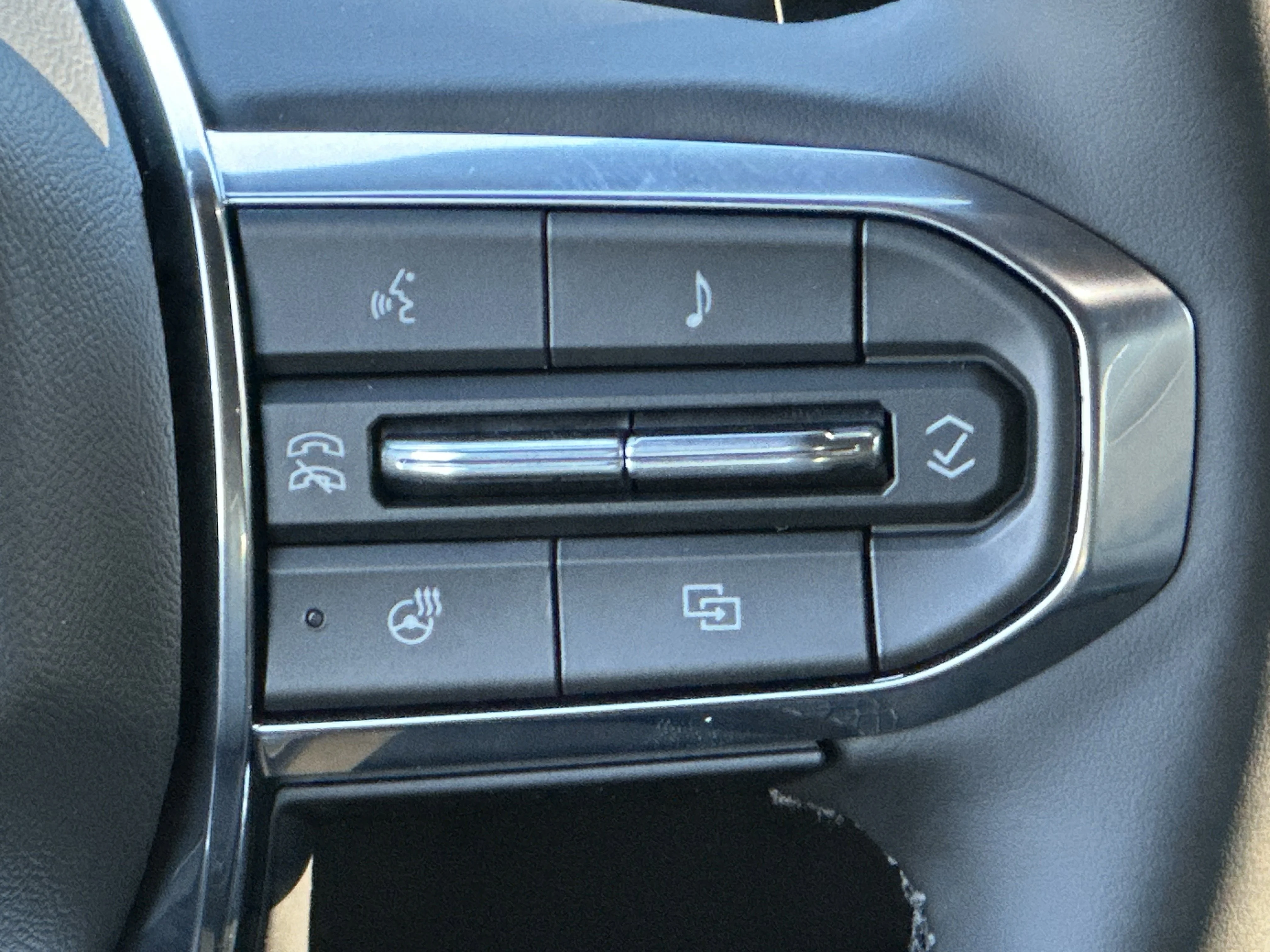 New 2026 Onyx Black GMC Elevation image 12