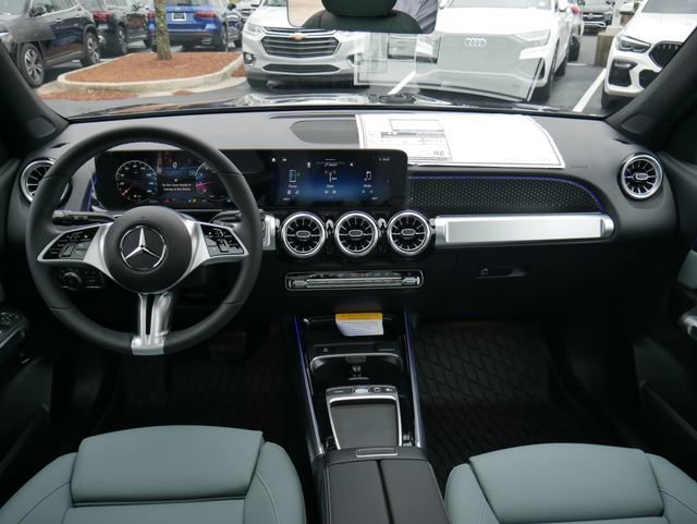 New 2026 Night Black Mercedes-Benz GLB 250 image 32