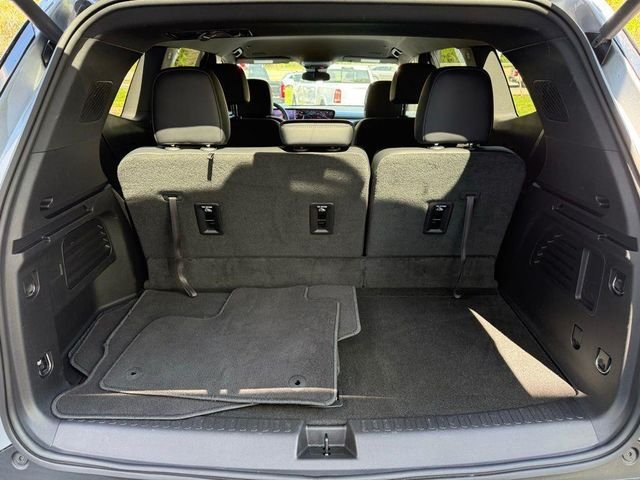 Used 2026 Gray Buick Preferred image 31