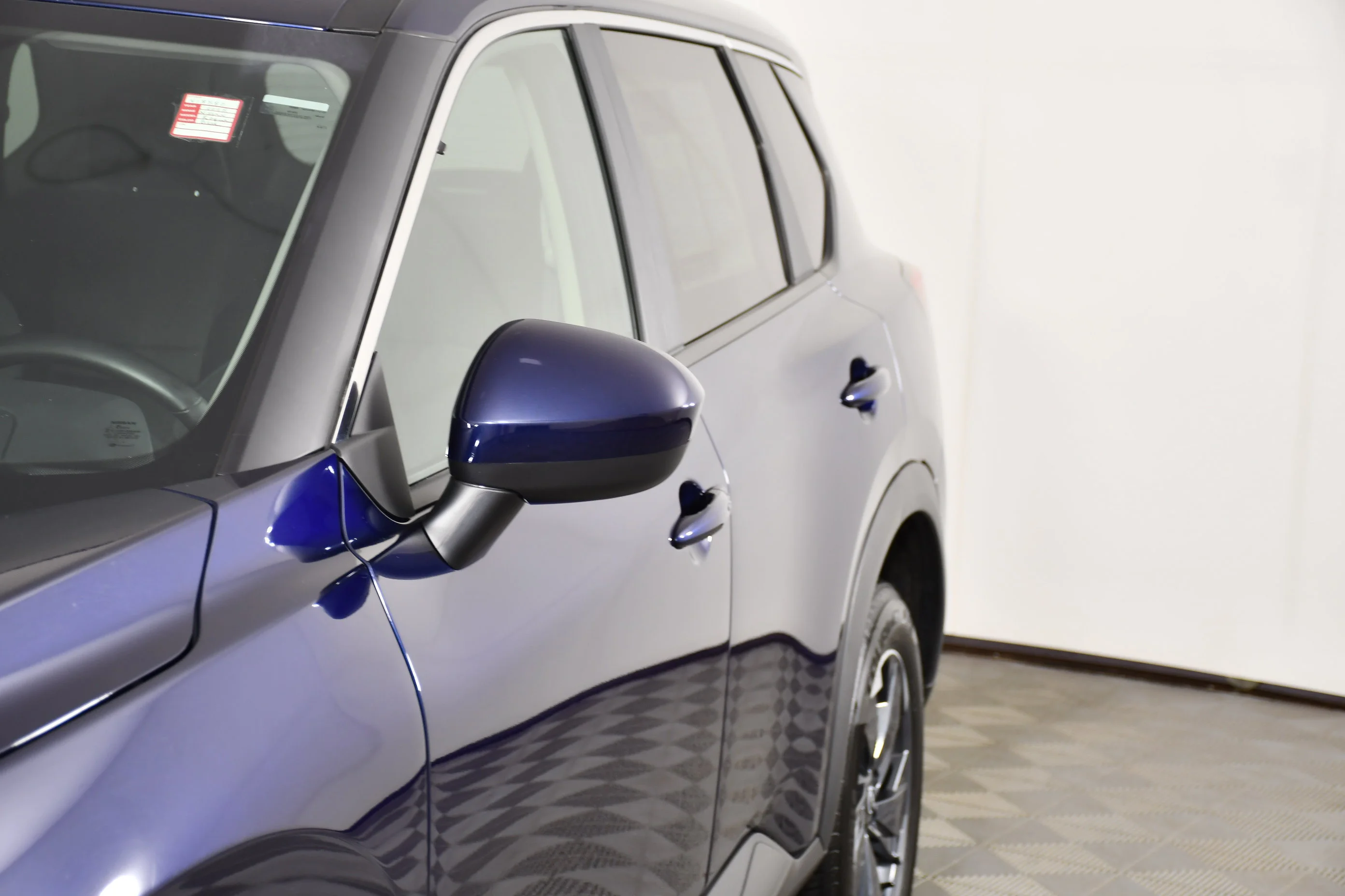 Used 2025 Deep Ocean Blue Pearl Nissan SV image 13