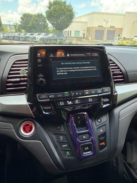 Used 2020 Black Honda EX-L image 2