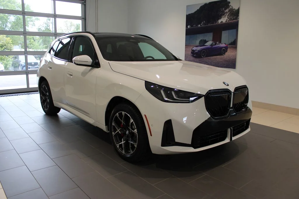 New 2026 Alpine White BMW 30 xDrive image 2