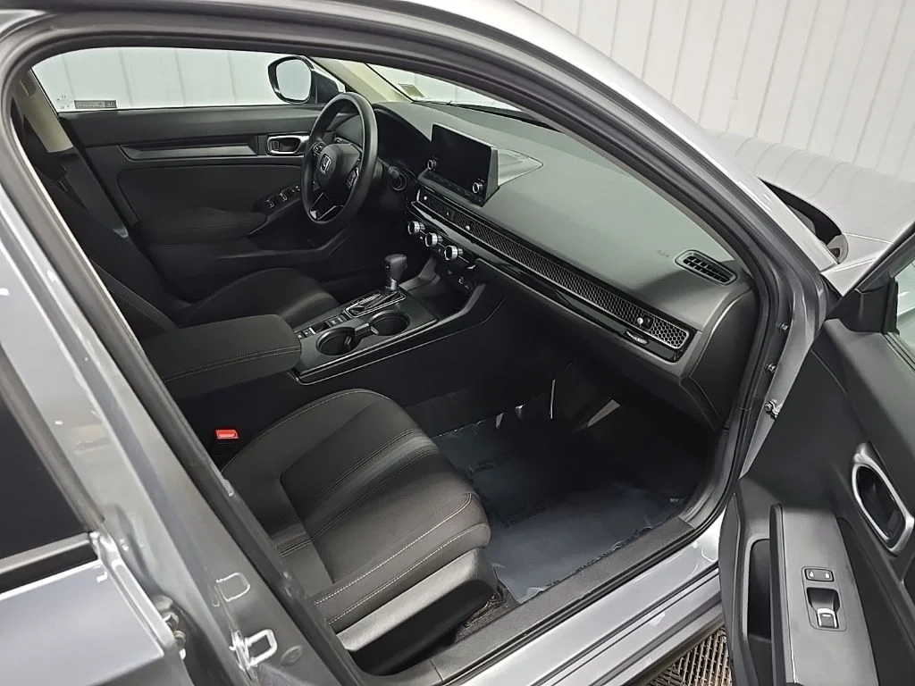 Used 2024 Black Honda LX image 15