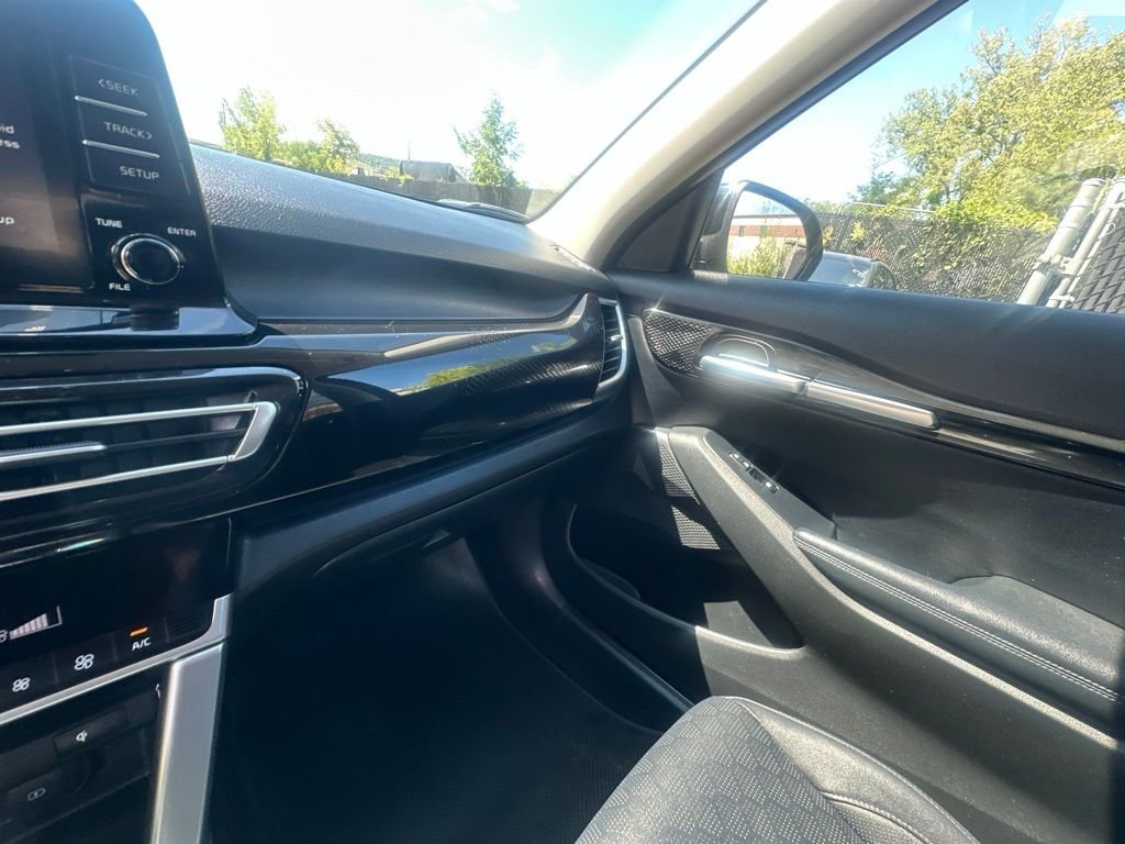 Used 2021 Black Kia EX image 20