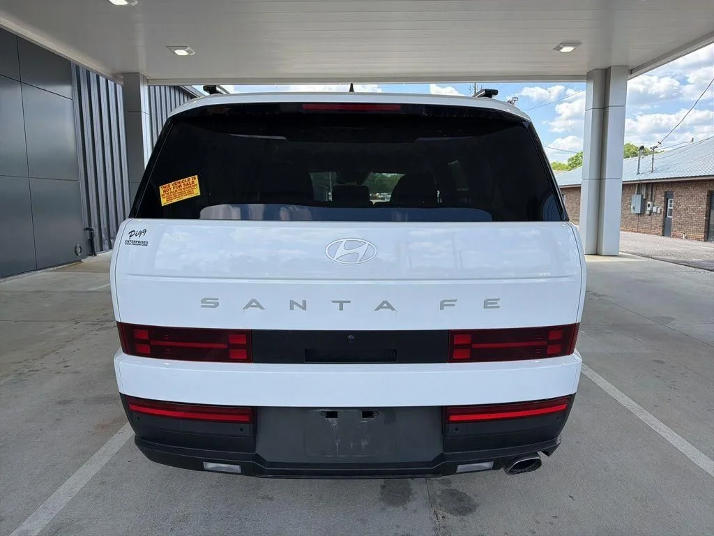 Used 2025 White Hyundai SEL image 5