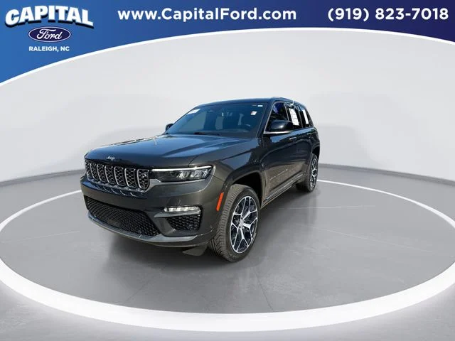 Used 2023 Brown Jeep Summit Reserve image 4