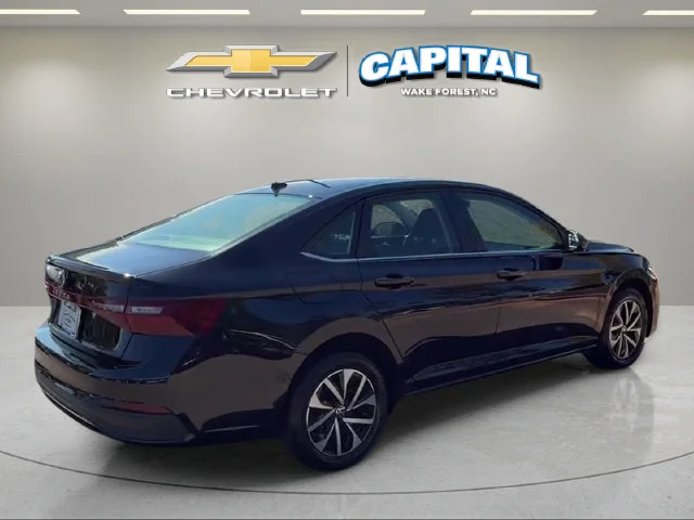 Used 2025  Volkswagen 1.5T S image 5