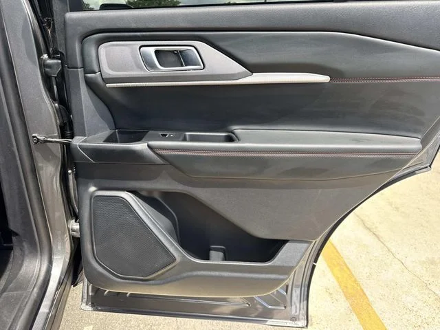 Used 2025 Gray Ford ST-Line image 22