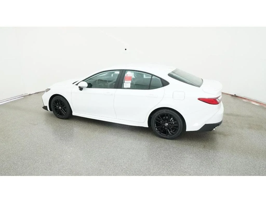 New 2026 Ice Cap Toyota SE image 5