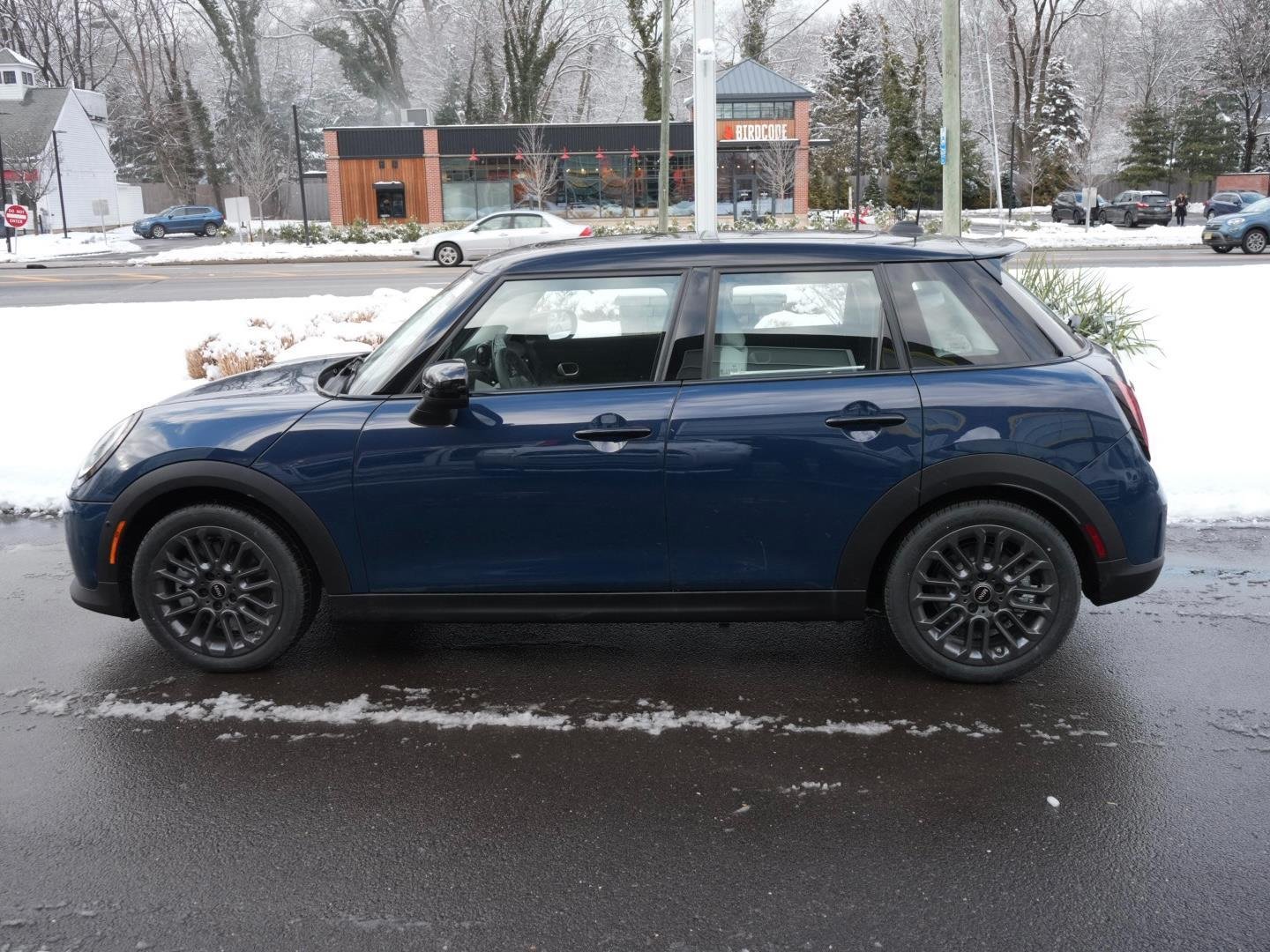 2026 MINI Hardtop 4 Door S - Photo 17